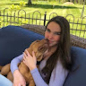 Meet your Posher, Caroline